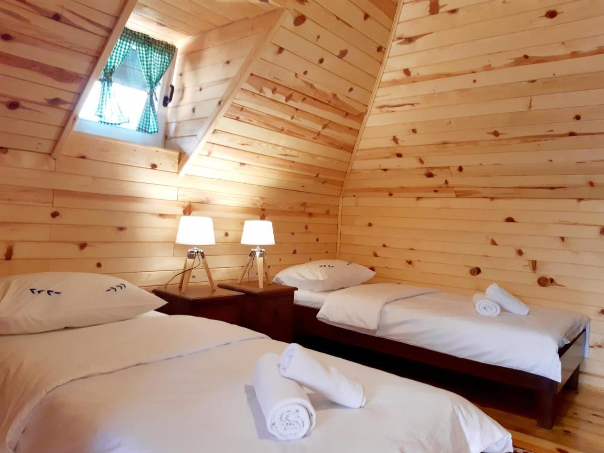 El Paso City, Zlatibor - Unique Wooden Cottages, Treehouse, Wild West Rooms, Accommodation 1-6 People エクステリア 写真